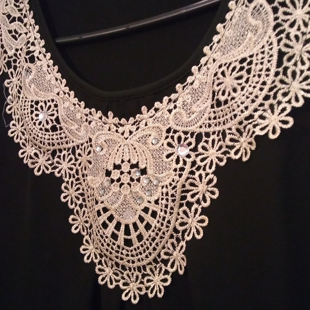 Shirt - Picture 2 of 4